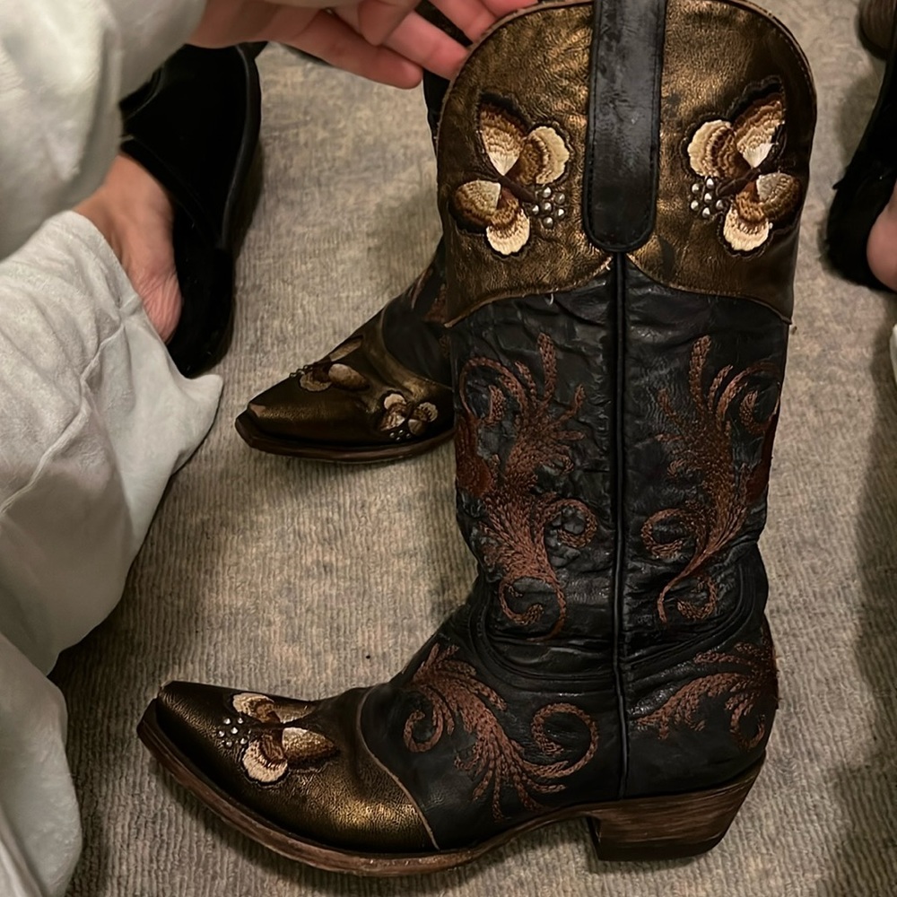 Cowgirl boots! OLD GRINGO!🩷🩷 hot deal